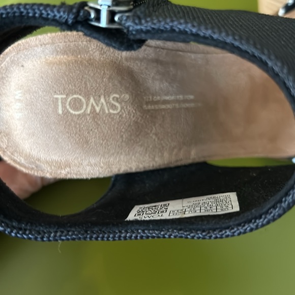 TOMS SANDALS - Picture 3 of 6